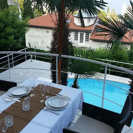 Deluxe Pool-apartment Apartment Opatija