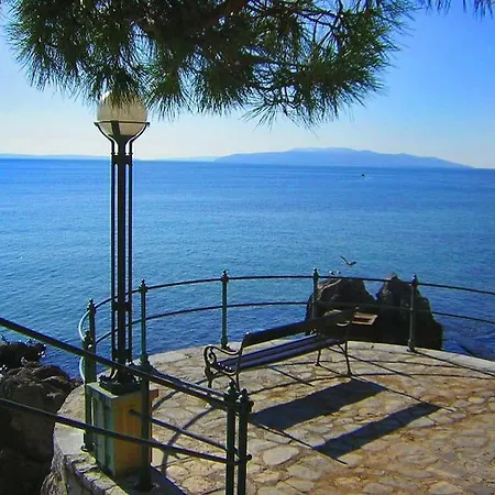 Deluxe Pool-apartment * Opatija